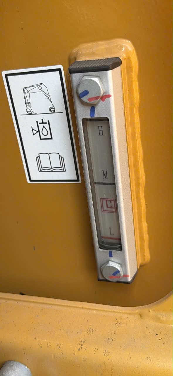 mức dầu thủy lực