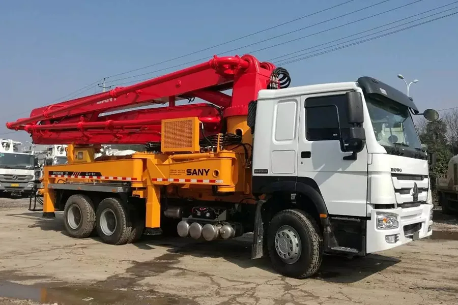 xe bơm sany