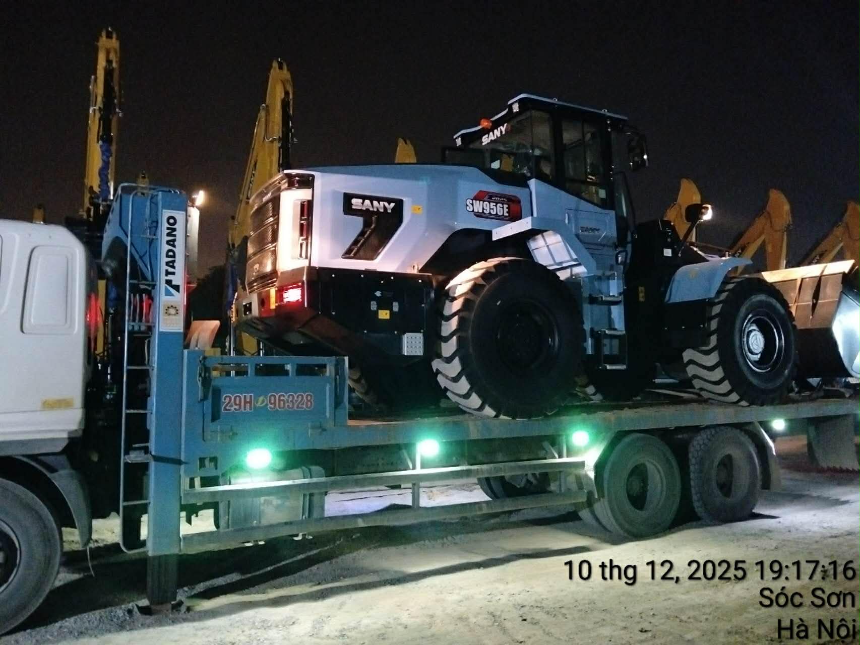 xúc lật điện sany