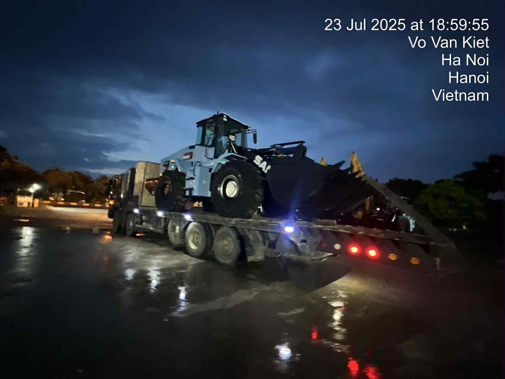 xúc lật điện sany