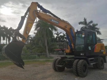 SANY SY155W đầu tiên tại Việt Nam: Kỷ niệm bán máy năm 2021