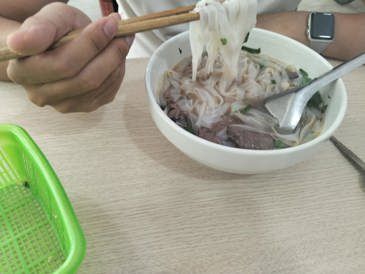 Từ phở Nam Định đến câu chuyện bán máy xúc SANY