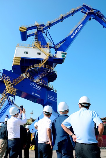 Cảng Quy Nhơn đã lựa chọn SANY cho dòng cẩu xoay cảng (Port Slewing Crane)
