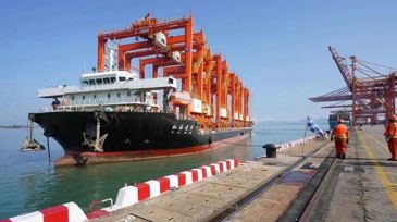 8 cẩu giàn thông minh thế hệ mới của SANY đã cập cảng thành công